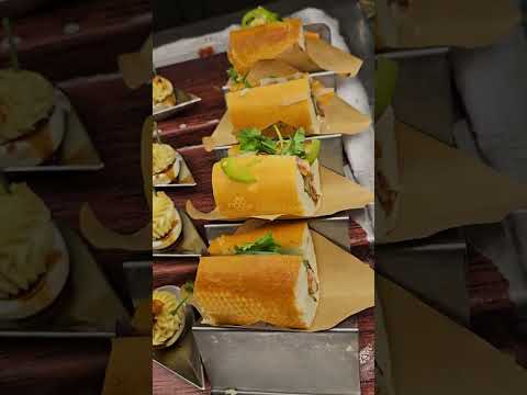 Comida italiana, mediterrânea e asiática no buffet Caesar