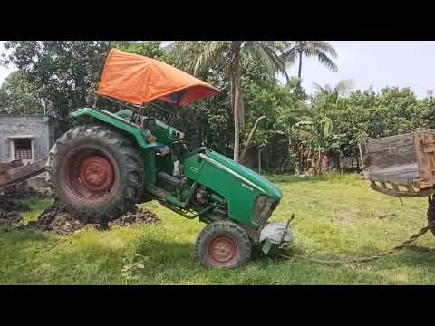 JOHN DEERE tractor accident,😫😫