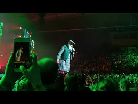 Kelly family 02.02.2020 over the hump "star of the country down" Sport- und Kongresshalle Schwerin