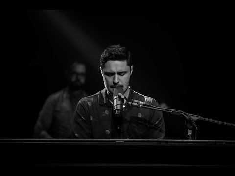 Mãe - Rodrigo Soeiro
