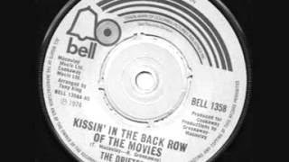 The Drifters - Kissin&#39; In The Back Row Of The Movies (Legendado pt-br)