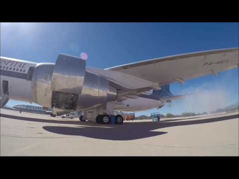 Firing up the engines of a Lockheed L-1011