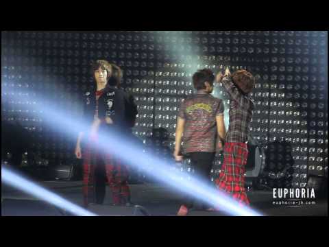 120208 Music Bank in Paris — Goodbye Jonghyun