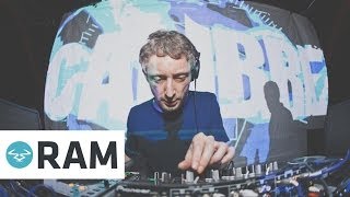 Calyx & TeeBee - Strung Out (Calibre Remix)