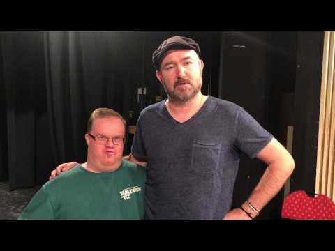 GLADA HUDIK TEATERN - KARLSTAD CCC 22/5