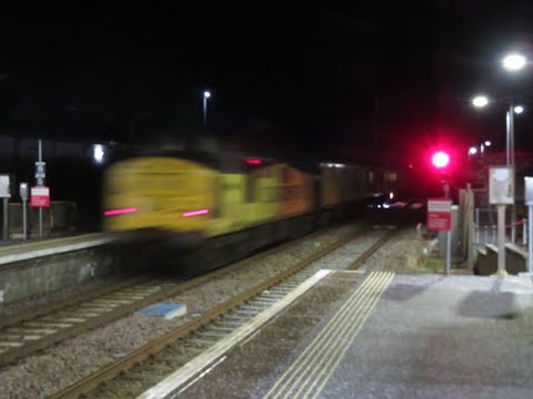 37116 & 37219 'Jonty Jarvis' pass Elgin with the Scottish PLPR 23rd Jan 2021
