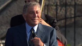 Tony Bennett - The Very Thought of You - 8/10/2002 - Newport Jazz (Official)