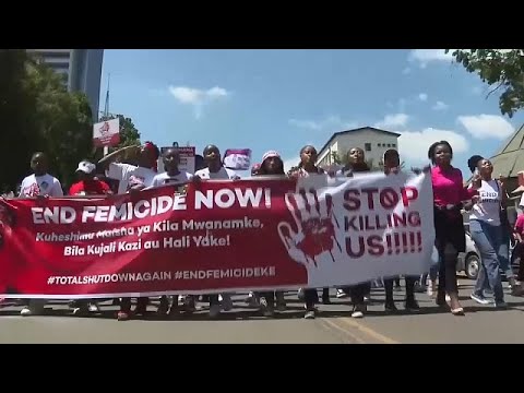 شاهد مسيرة لآلاف المحتجين في نيروبي ضد العنف الجنسي والعنف الناجم عن ارتفاع نسبة قتل النساء