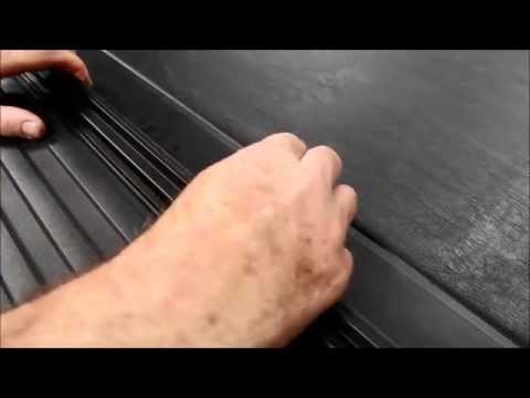How to Open a Roll N Lock M-Series Retractable Truck Bed Cover