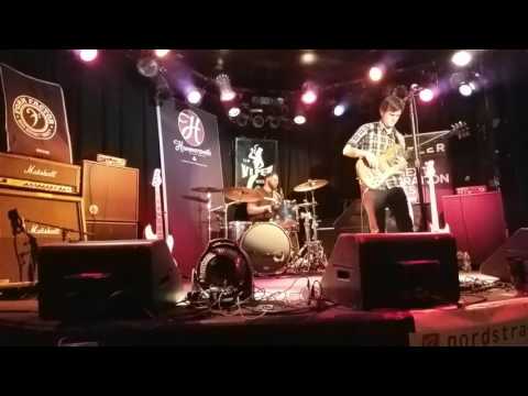 Sean Fairchild: So Lonely, Through the Fog at Hammersmith Roadshow with Andy Irvine, Remco Hendriks