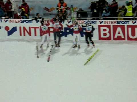 Norway Skijumpers dance ;)