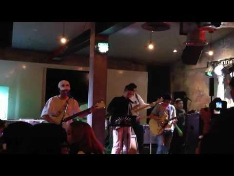 Nutt Helmetheads - Instagram