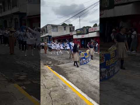 Desfile del 15 septiembre 2024 flores costa cuca
