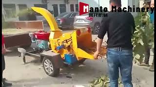 Small mobile wood chipper