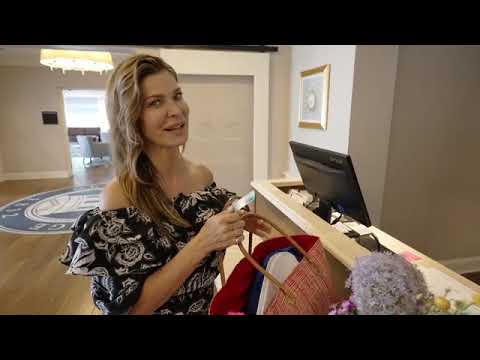 Take a tour of the historic Gettysburg Hotel.