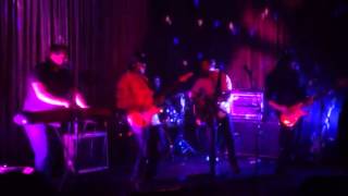 Lakes - Hold On (Live at Witch Room)