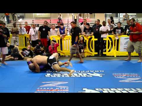 Grapplers Quest at Boston UFC Expo, Final Absolute Advanced Match: Ricardo Pinto vs Jimmy