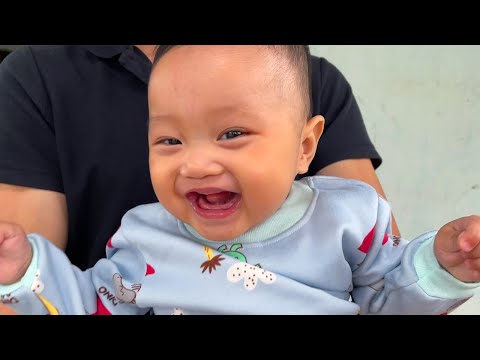 Funny Baby Cute Laughing Hysterically