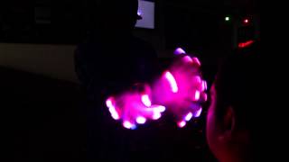 [TNL][5/17/12] [FG][JK] Switch Glove Light Show [EmazingLights.com]