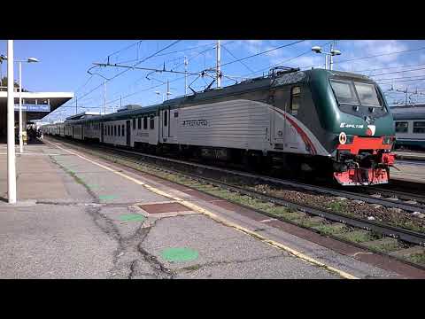E464 198+7 piano ribassato Trenord - Milano Greco - 8/10/2021