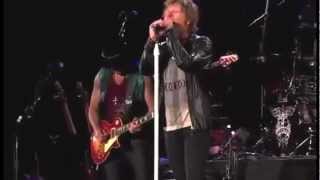 Bon Jovi - This Ain&#39;t A Love Song (Lisbon 2011)