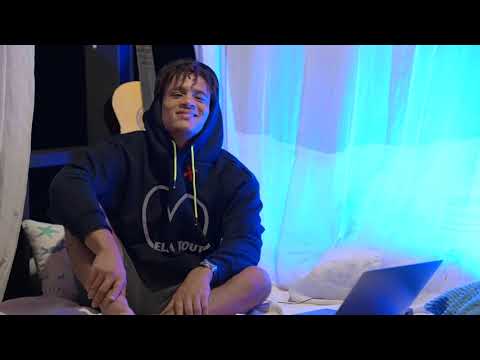 Just vibing to " Someone Else " by DROXYANI