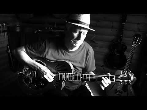Shuffle in open G - Resonator Blues - TAB available
