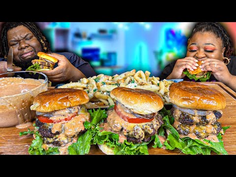 GIANT JUICY DOUBLE CHEESEBURGERS MADE AT HOME | HASHTAG THE CANNONS |  MUKBANG EATING SHOW
