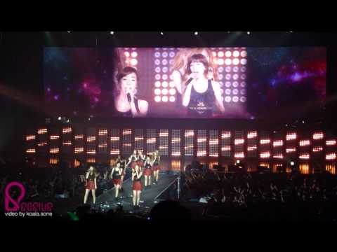 [Sosius Fancam]110610 Girls' Generation -  SMTOWN (Paris) - Hahaha