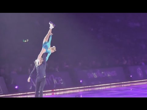 Art on Ice 2015 Tatiana Volosozhar & Maxim Trankov with Nelly Furtado - Stars