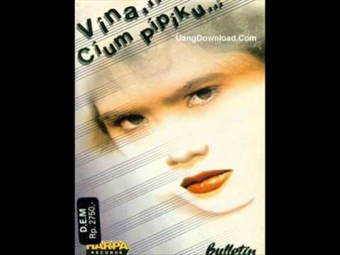 download lagu mp3 mp4 Vina Panduwinata Cium Pipiku, download lagu Vina Panduwinata Cium Pipiku gratis, unduh video klip Vina Panduwinata Cium Pipiku