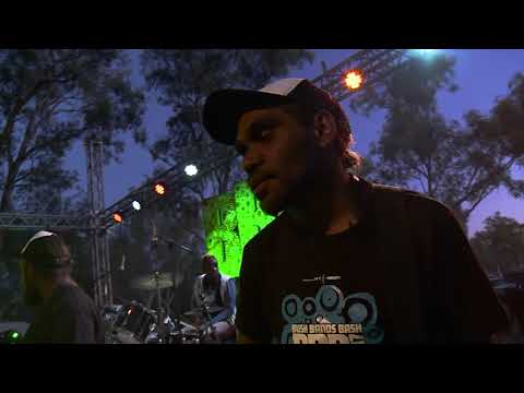 Bush Bands Bash 2017 Desert Rain Band - Bush Bus