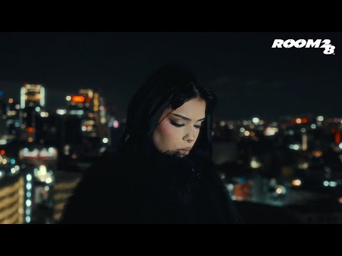 Ingratax  - Cómo Que Me Extrañas? (Official Video)