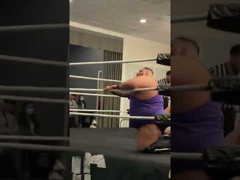 Prize OG Alec Price with the stomp on Davienne! (Chaotic Wrestling) #shorts