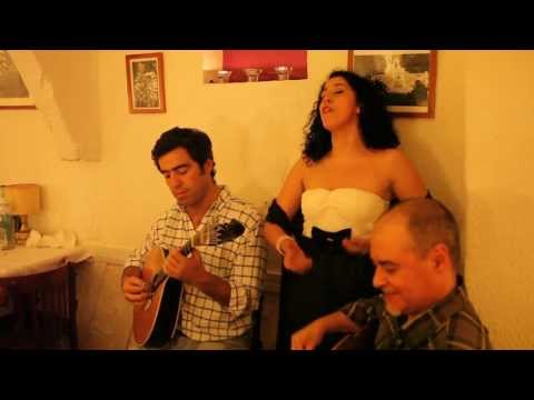 Fado, Sara Correia, "Velha tendinha"