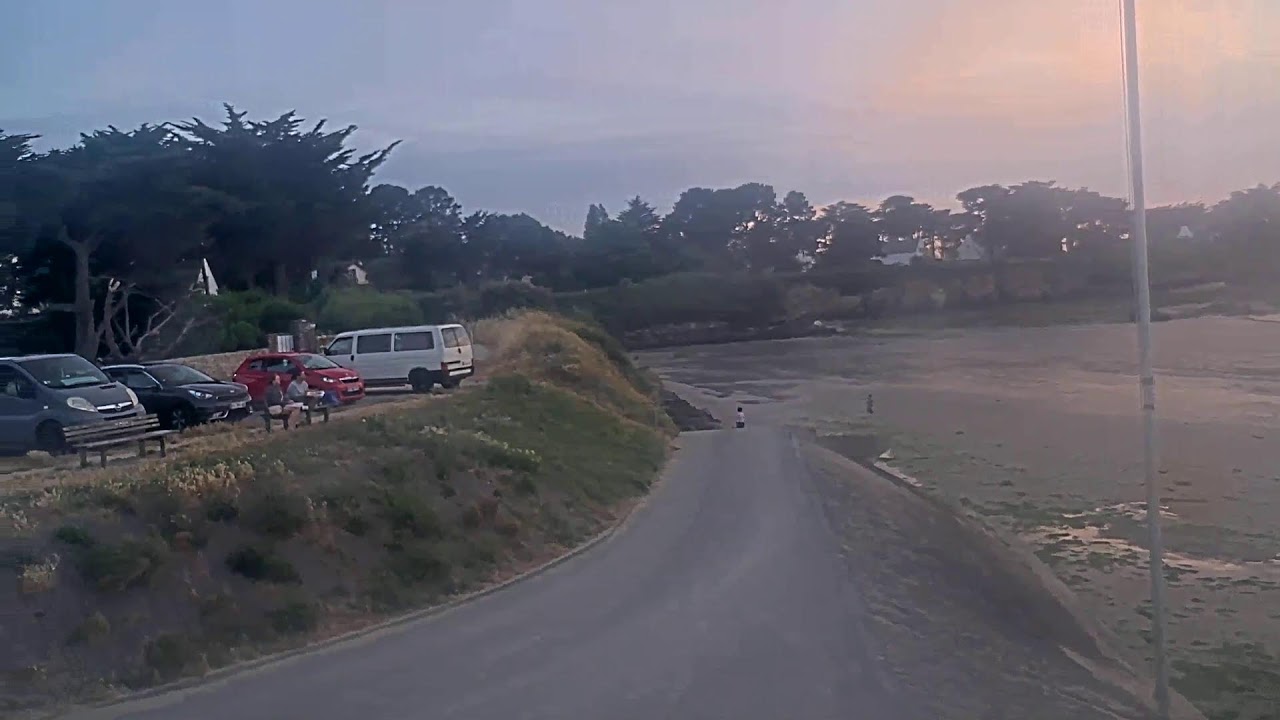 Live webcam view of Pénestin Beach and Bay