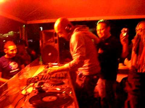 Dj Pery Mamamia 29.05.10 A.avi