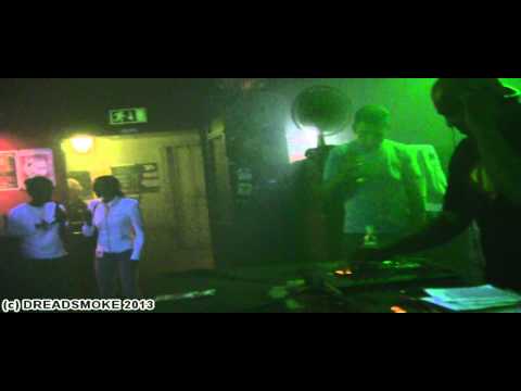 CRUCIAL WARRIOR SOUND ft mc - roots round 6 \ rasta nation 38 @ cafe de vinger 17-08-2013
