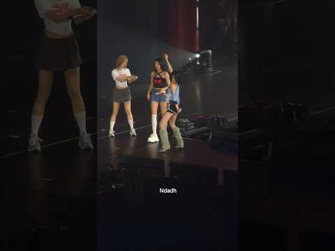 Our twerking queen #Asa and twerking baby #Chiquita #babymonster #asababymonster #hellomonsters