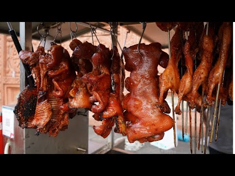 Tola Grill Ducks, Chickens, Pork & More @Phsa Kandal - Phnom Penh Evening Street Food Tours