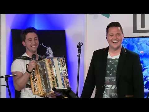 ODDAJA VESELI PONEDELJEK, ANSAMBEL NALET