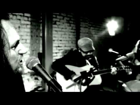 "PARTY'S OVER" Candid Mountains Live 2012 - Atelier58