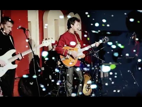 The Monochrome Set – Cosmonaut (official)