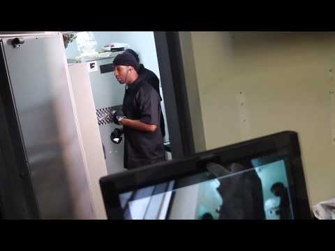 Stak 5 feat. Young Gunz "Running Thru A Check" (BTS) H-Town Edition