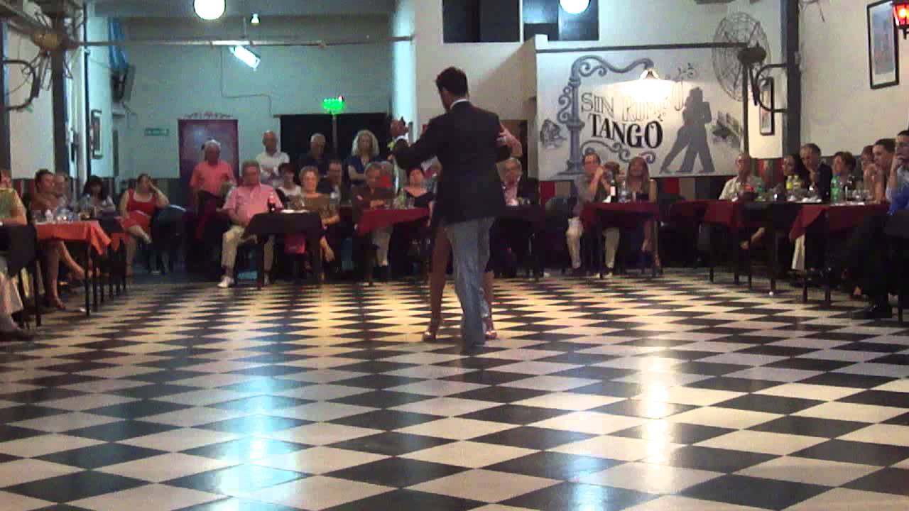 Sin Rumbo, Virginia Gomez y Christian Marquez, Los Totis 3/3