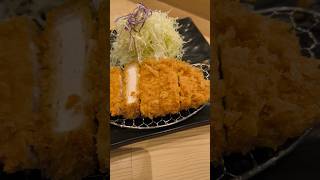 タイ、何気にとんかつ店多い。ここは和幸。350バーツって、日本の一般的なとんかつ定食と同じくらいの値段?
