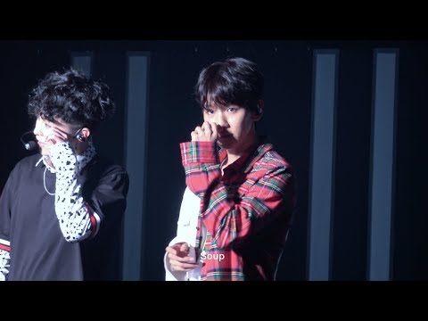 170805 SMTOWN IN HK - EXO-CBX ment BAEKHYUN focus