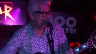 "Cruel to be Kind" Nick Lowe & Los Straitjackets - BCN 2016