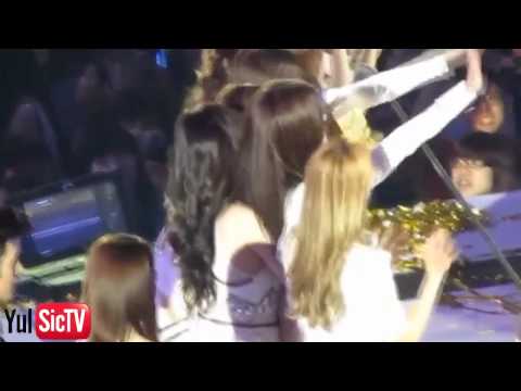 [111129]SNSD Yulsic 율싴 Fancam Moment #102 - Only Look at Me