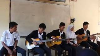 Download lagu bensacoustik kukatakan dengan indah mp3